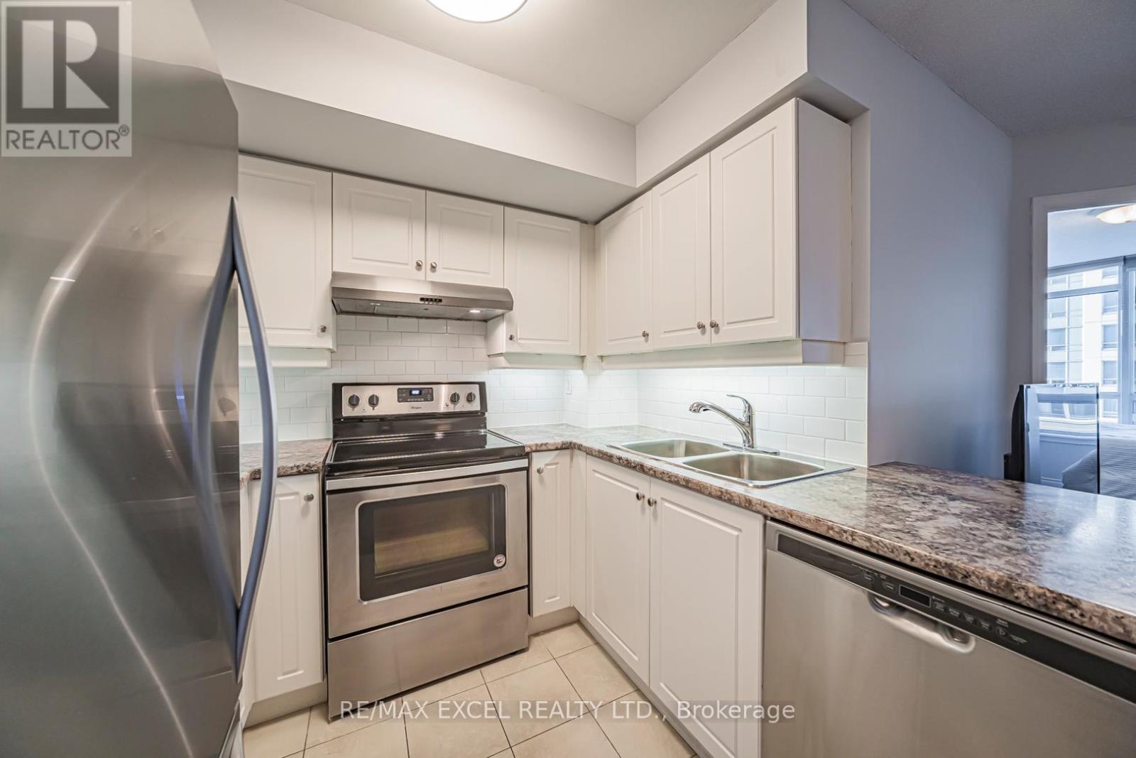 413 - 8 Rean Drive, Toronto, Ontario M2K 3B9 - Photo 13 - C12606882