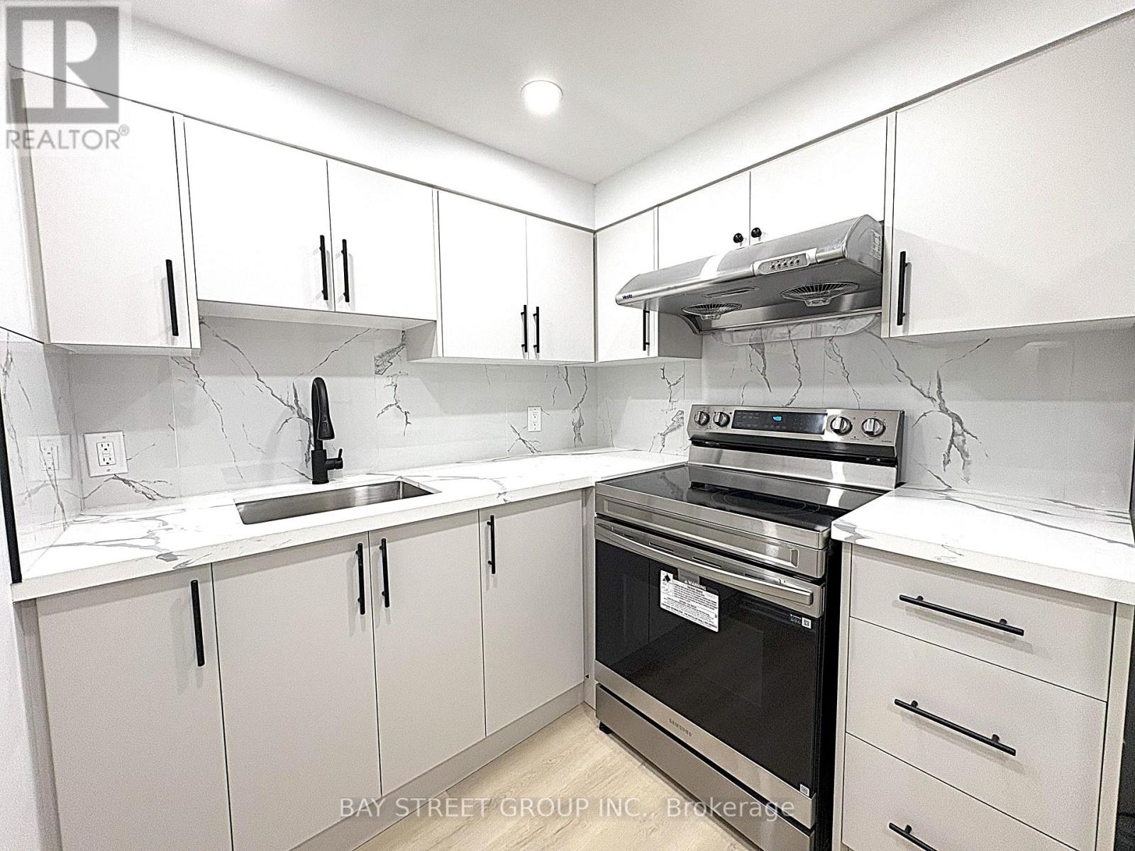 9 Truro Crescent, Toronto, Ontario M1V 2H7 - Photo 7 - E12606888