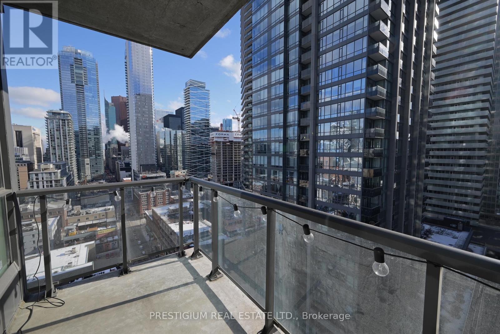 1910 - 290 Adelaide Street W, Toronto, Ontario  M5V 0P3 - Photo 16 - C12491906