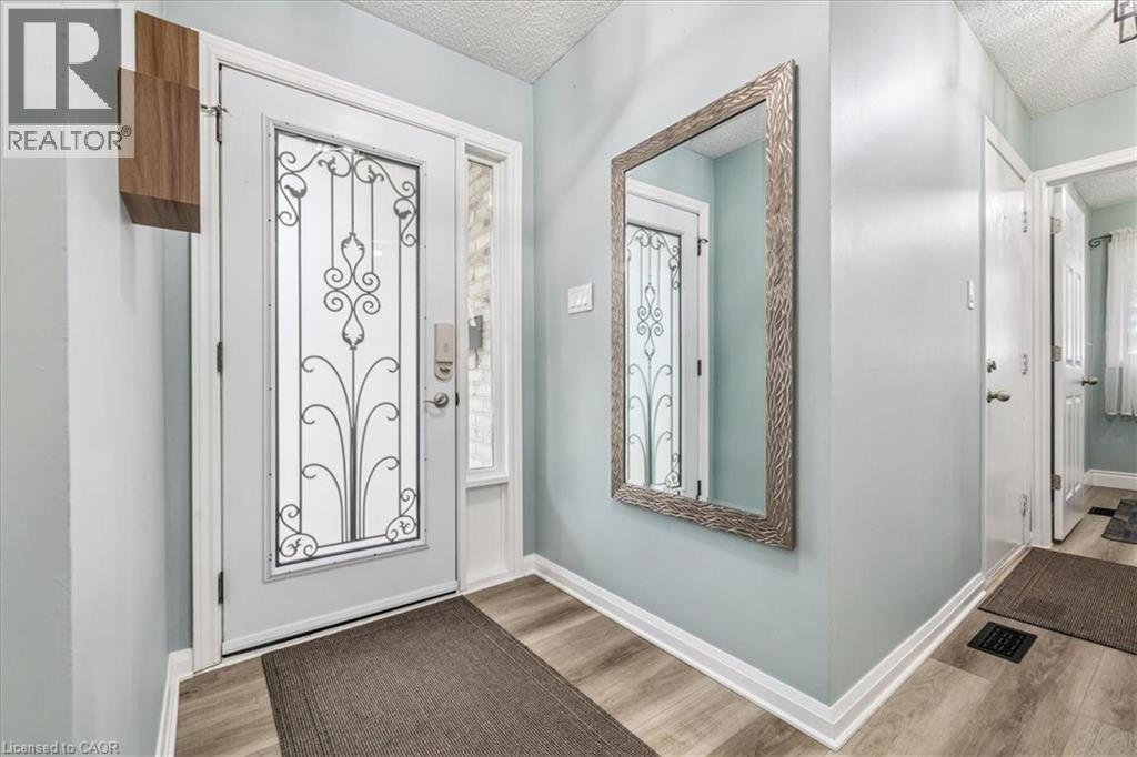 22 Merritt Crescent, Grimsby, Ontario L3M 4X5 - Photo 13 - 40773094