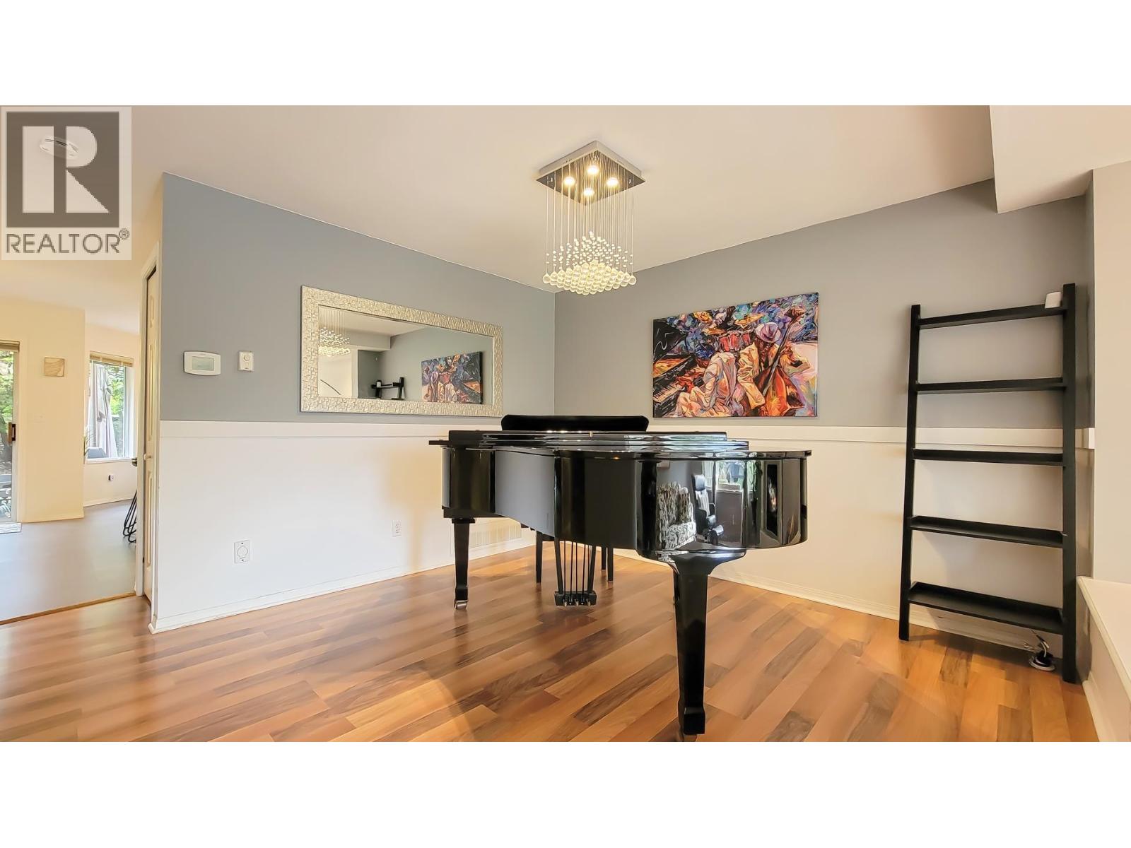 149 1495 Lansdowne Drive, Coquitlam, British Columbia V3E 2X4 - Photo 9 - R3058526