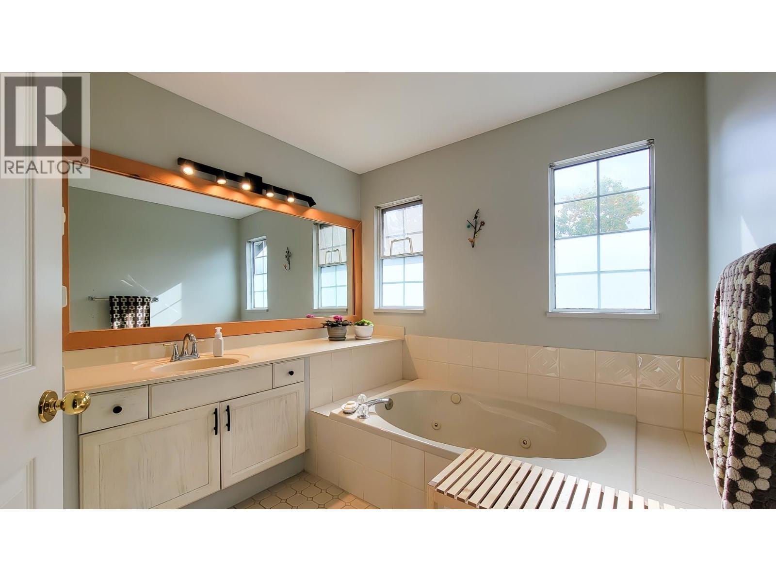 149 1495 Lansdowne Drive, Coquitlam, British Columbia V3E 2X4 - Photo 21 - R3058526