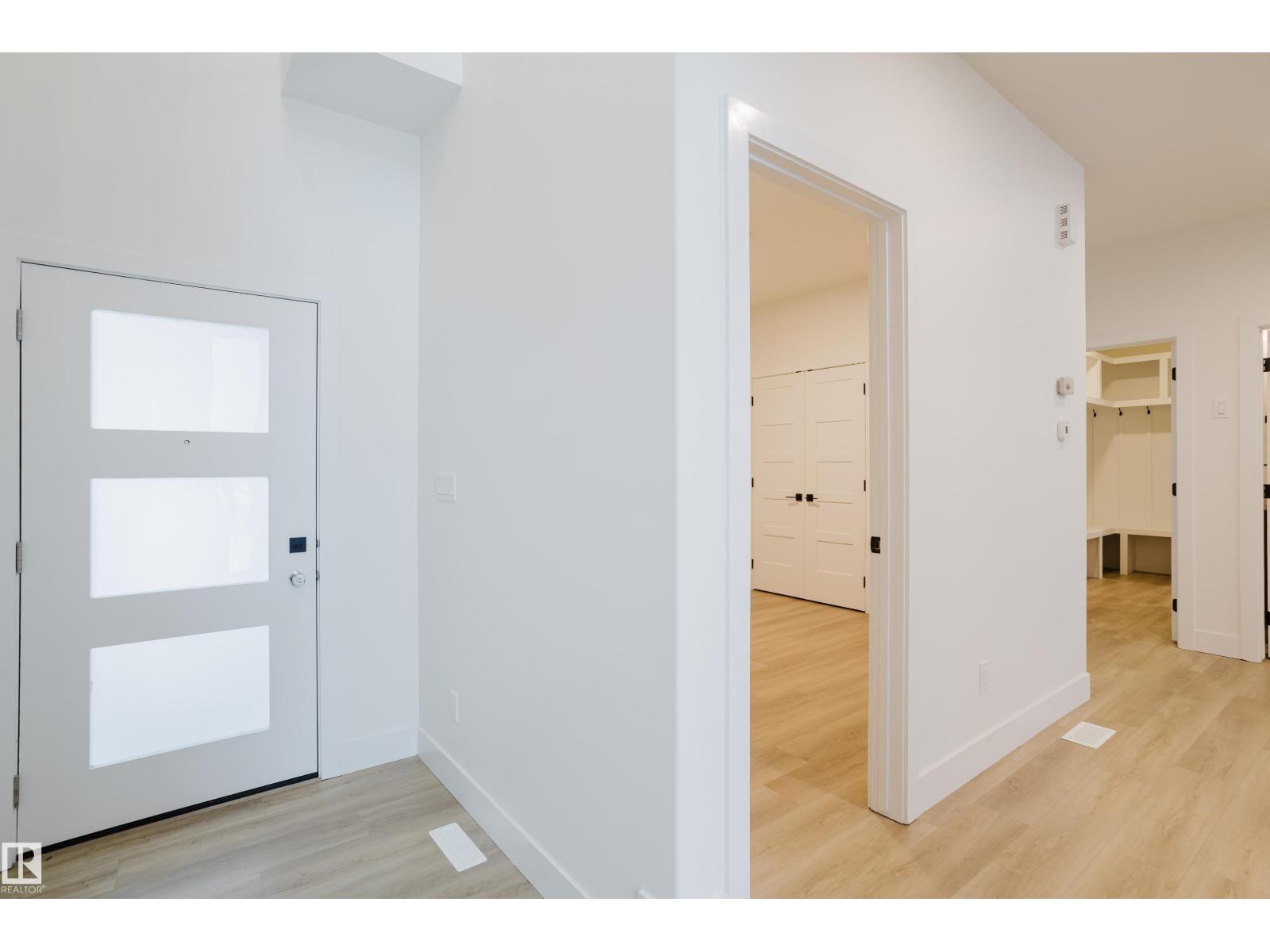 230 Kinglet Bv Nw, Edmonton, Alberta  T5S 0W4 - Photo 3 - E4467590