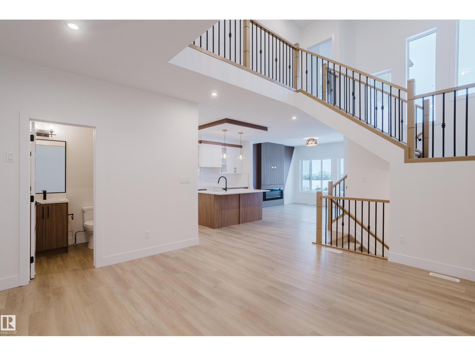 230 Kinglet Bv Nw, Edmonton, Alberta  T5S 0W4 - Photo 5 - E4467590