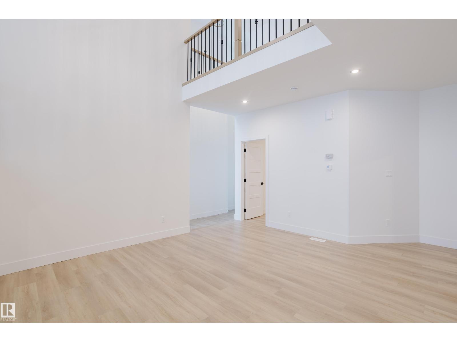 230 Kinglet Bv Nw, Edmonton, Alberta  T5S 0W4 - Photo 8 - E4467590