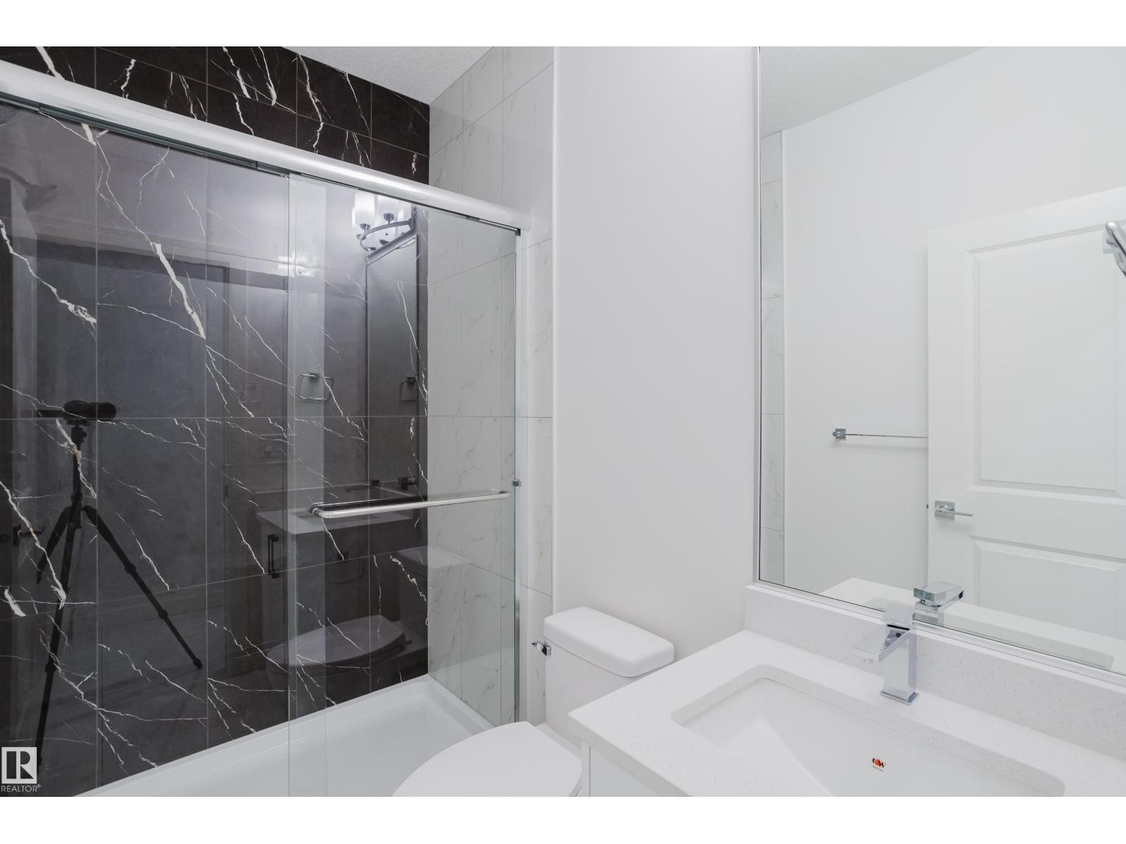 942 18 Av Nw, Edmonton, Alberta  T6T 2X3 - Photo 10 - E4467591