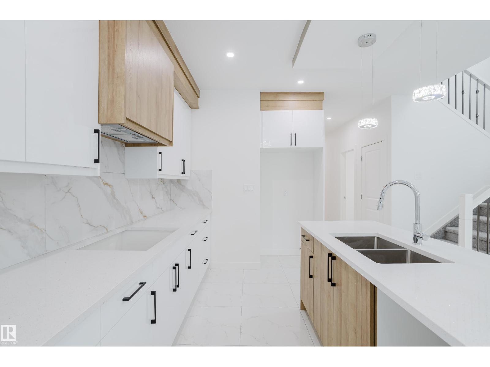 942 18 Av Nw, Edmonton, Alberta  T6T 2X3 - Photo 22 - E4467591