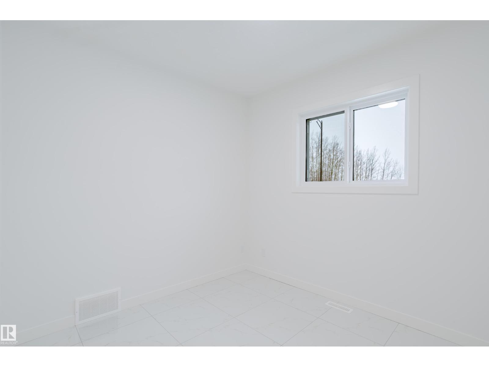 942 18 Av Nw, Edmonton, Alberta  T6T 2X3 - Photo 7 - E4467591