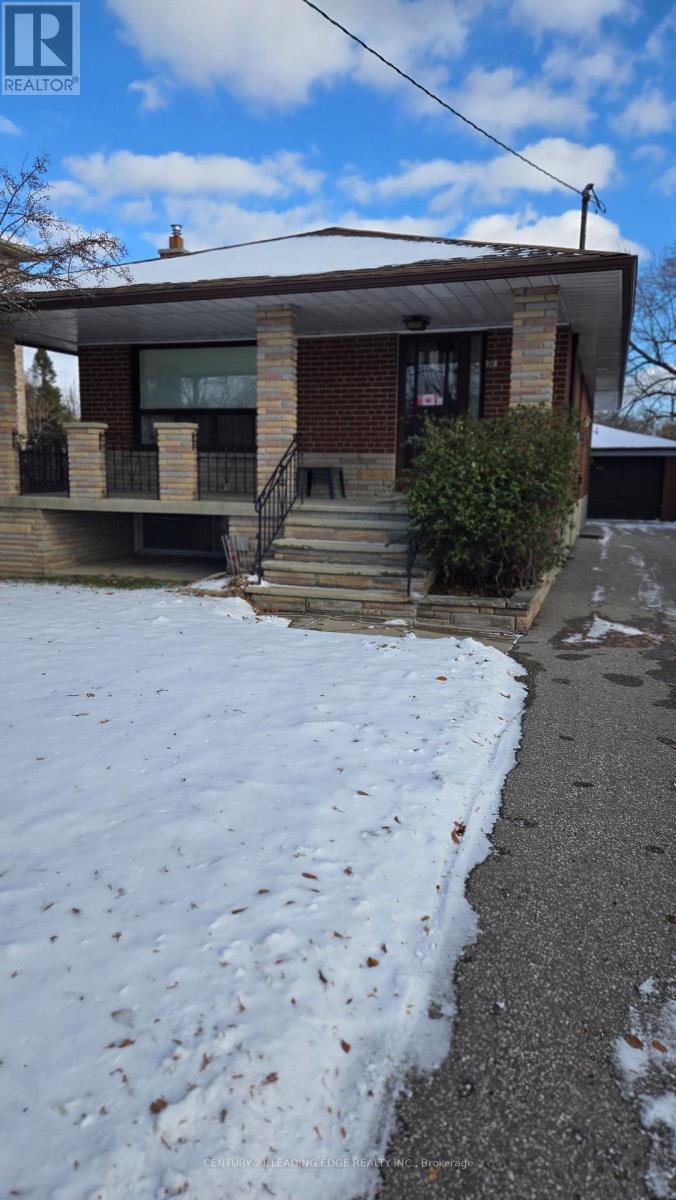 71 GOODERHAM DRIVE, Toronto, Ontario