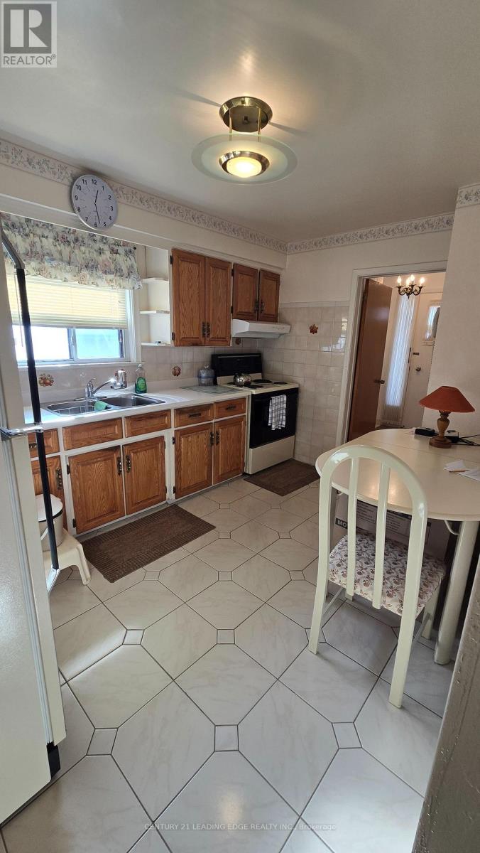 71 Gooderham Drive, Toronto, Ontario  M1R 3G6 - Photo 9 - E12606922