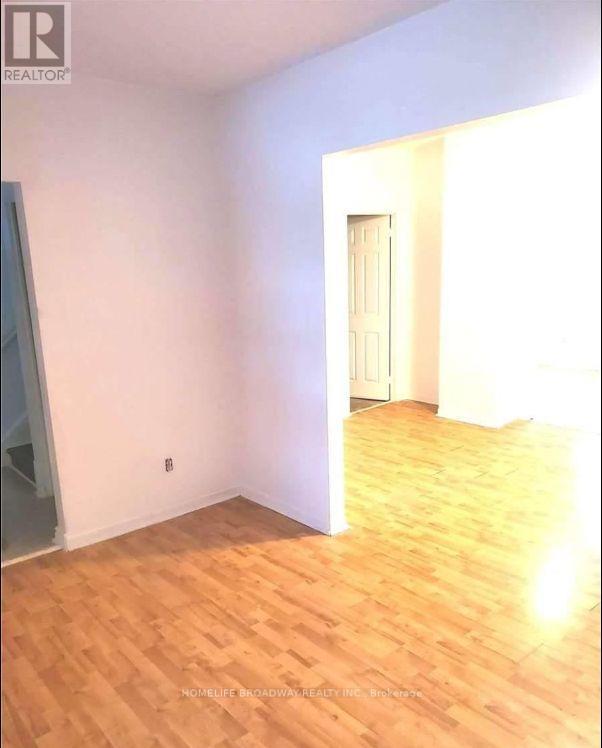 1354 Caroline Street, Burlington, Ontario  L7S 1H4 - Photo 14 - W12606914