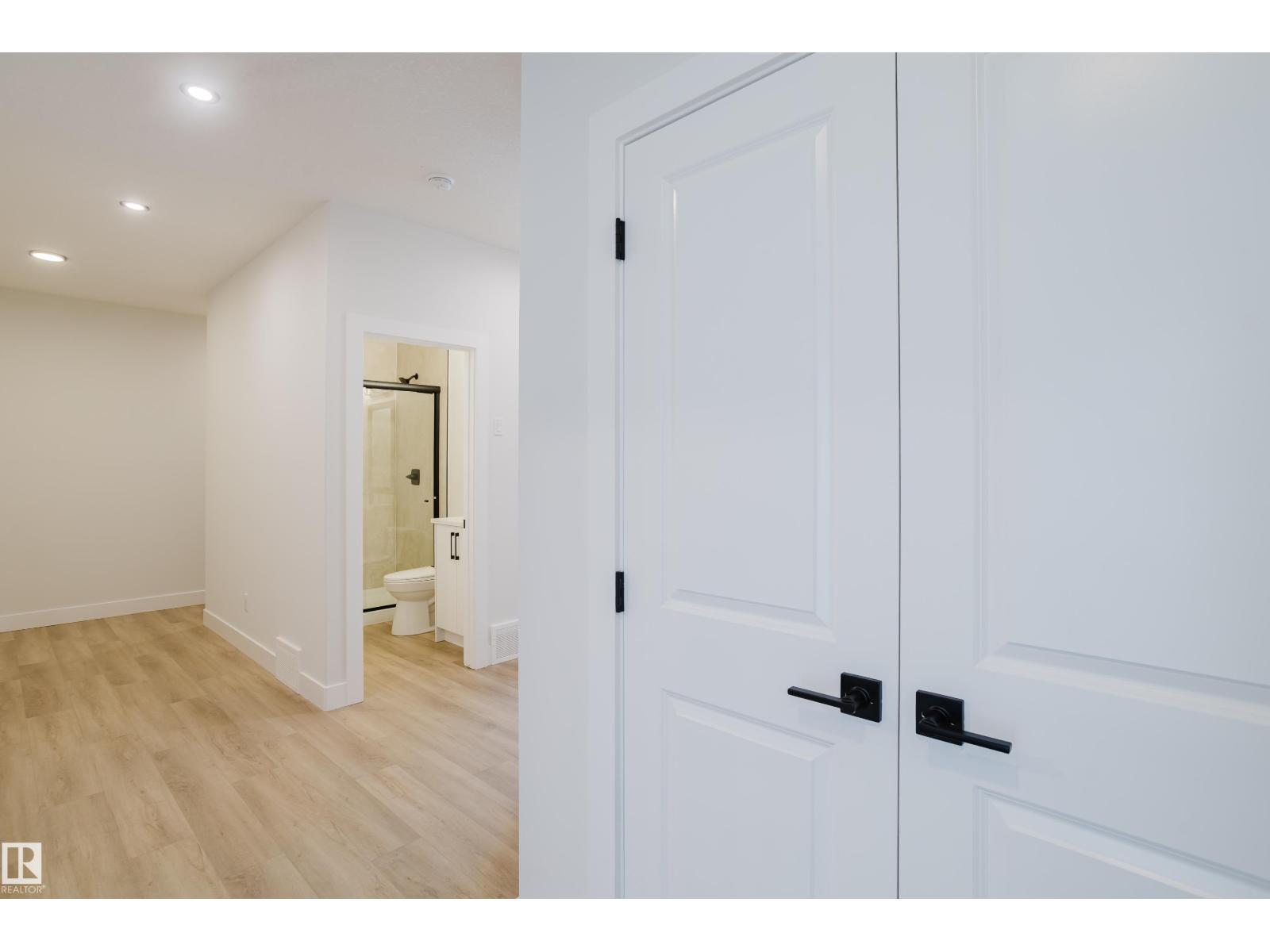 222 Edgemont Green Gr Nw, Edmonton, Alberta  T6M 3J6 - Photo 4 - E4467592