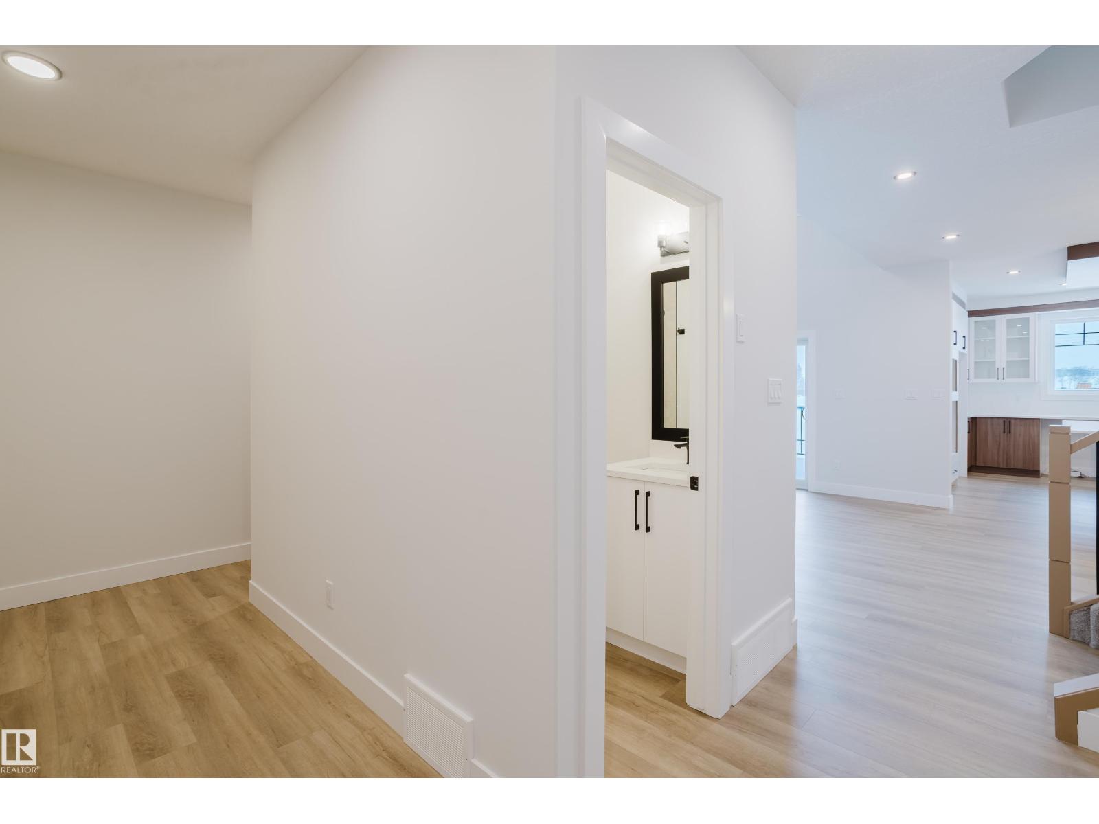 222 Edgemont Green Gr Nw, Edmonton, Alberta  T6M 3J6 - Photo 8 - E4467592