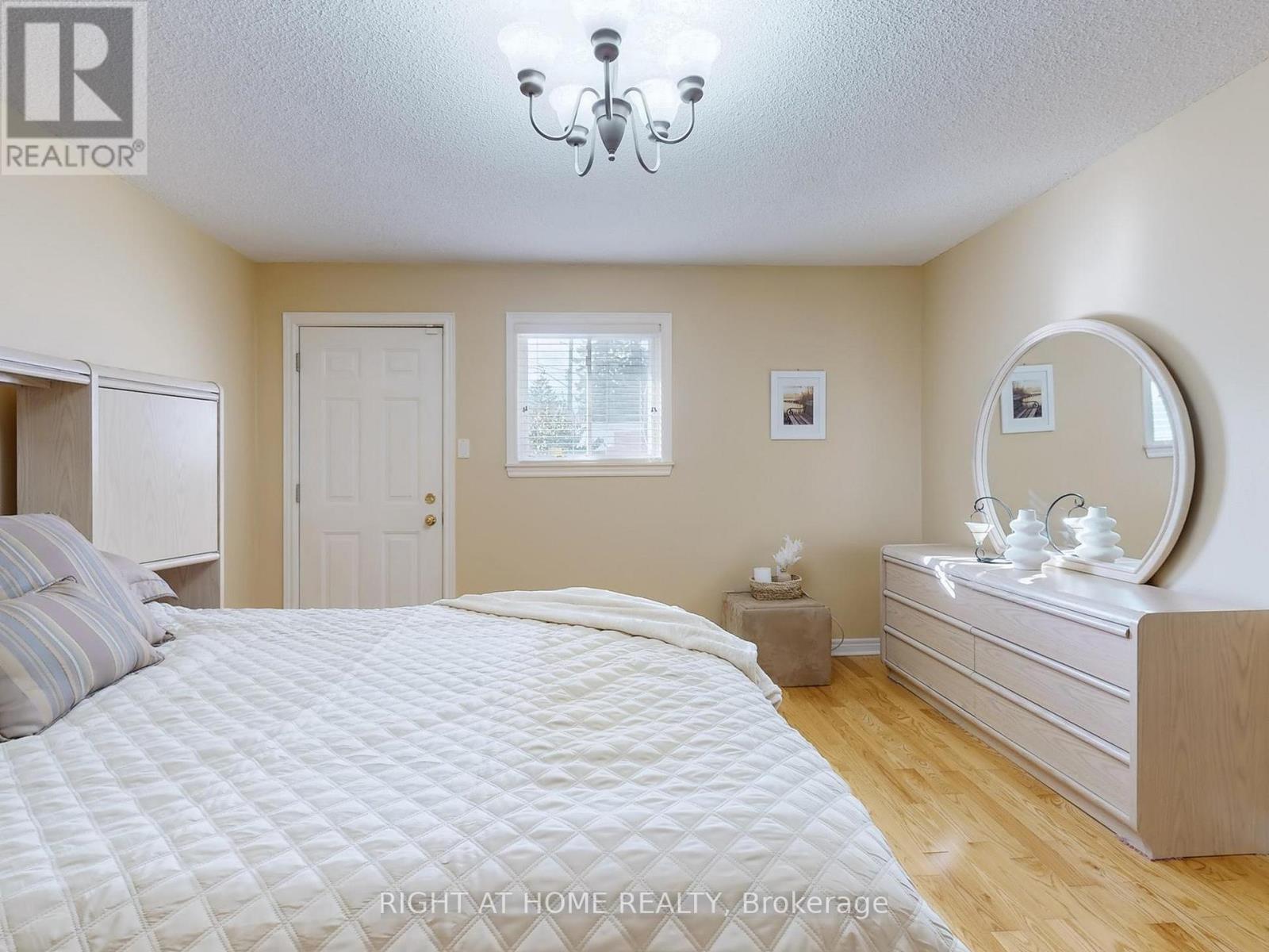 2 Barnes Crescent, Toronto, Ontario M1G 1Z9 - Photo 15 - E12606930
