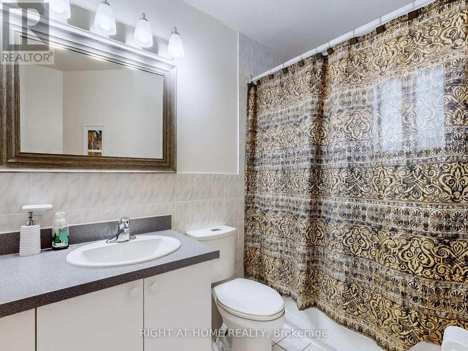 2 Barnes Crescent, Toronto, Ontario M1G 1Z9 - Photo 18 - E12606930