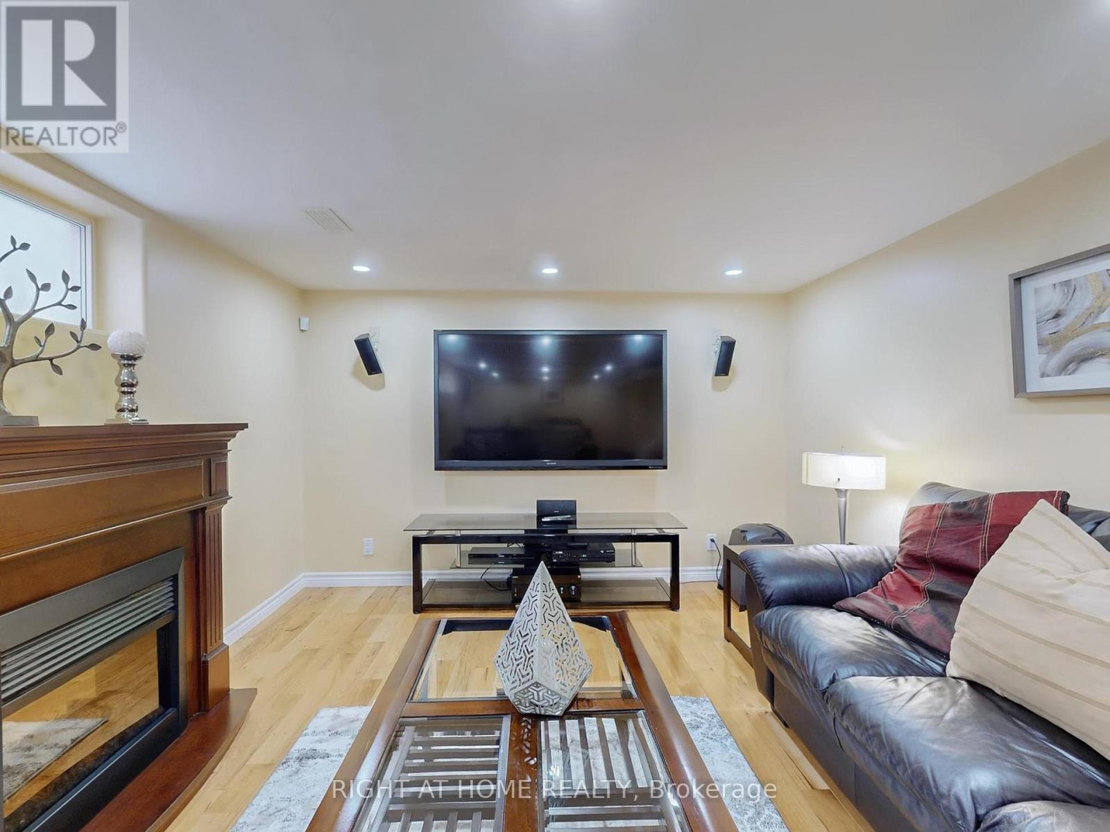 2 Barnes Crescent, Toronto, Ontario M1G 1Z9 - Photo 22 - E12606930