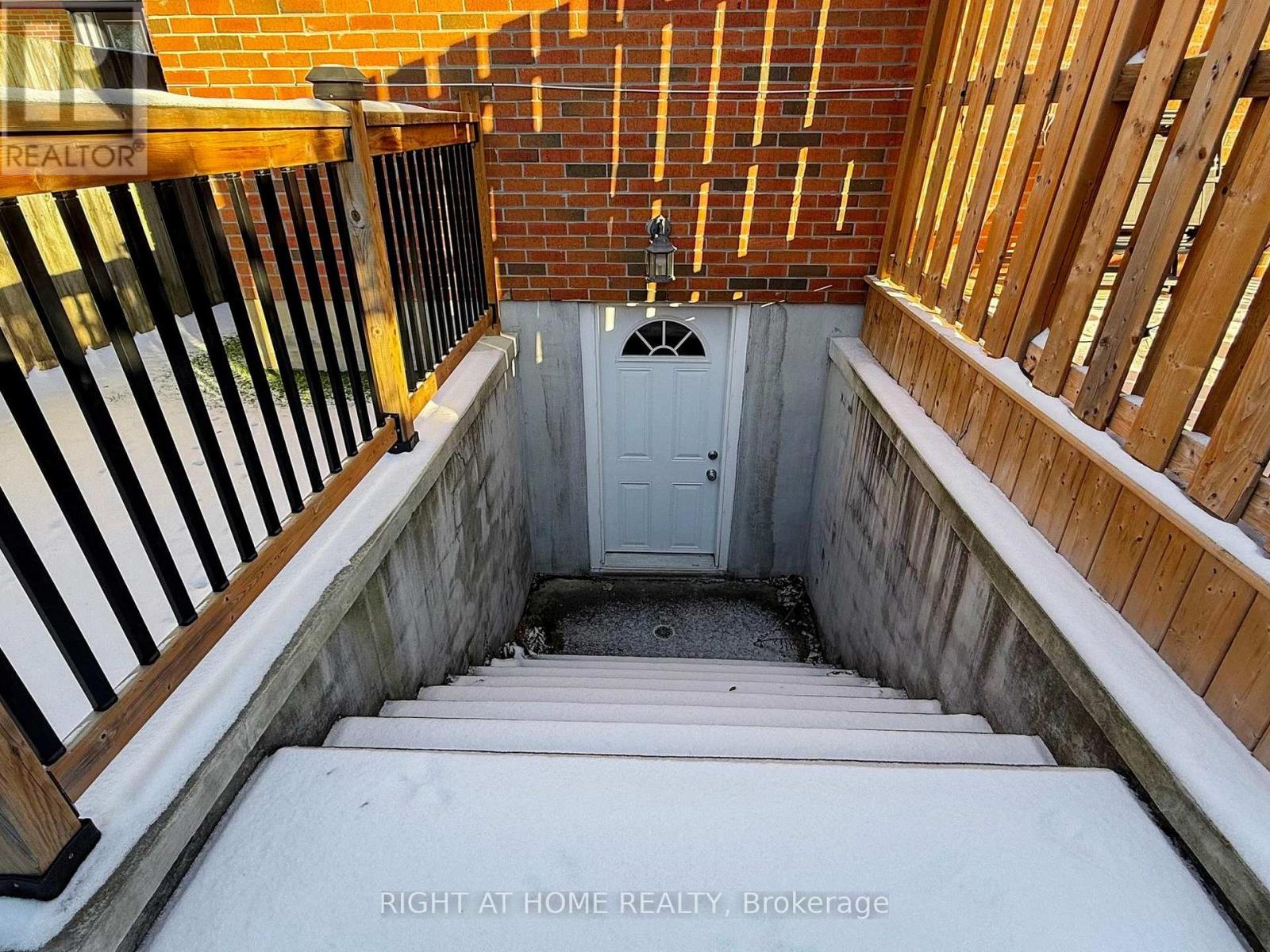 2 Barnes Crescent, Toronto, Ontario M1G 1Z9 - Photo 34 - E12606930