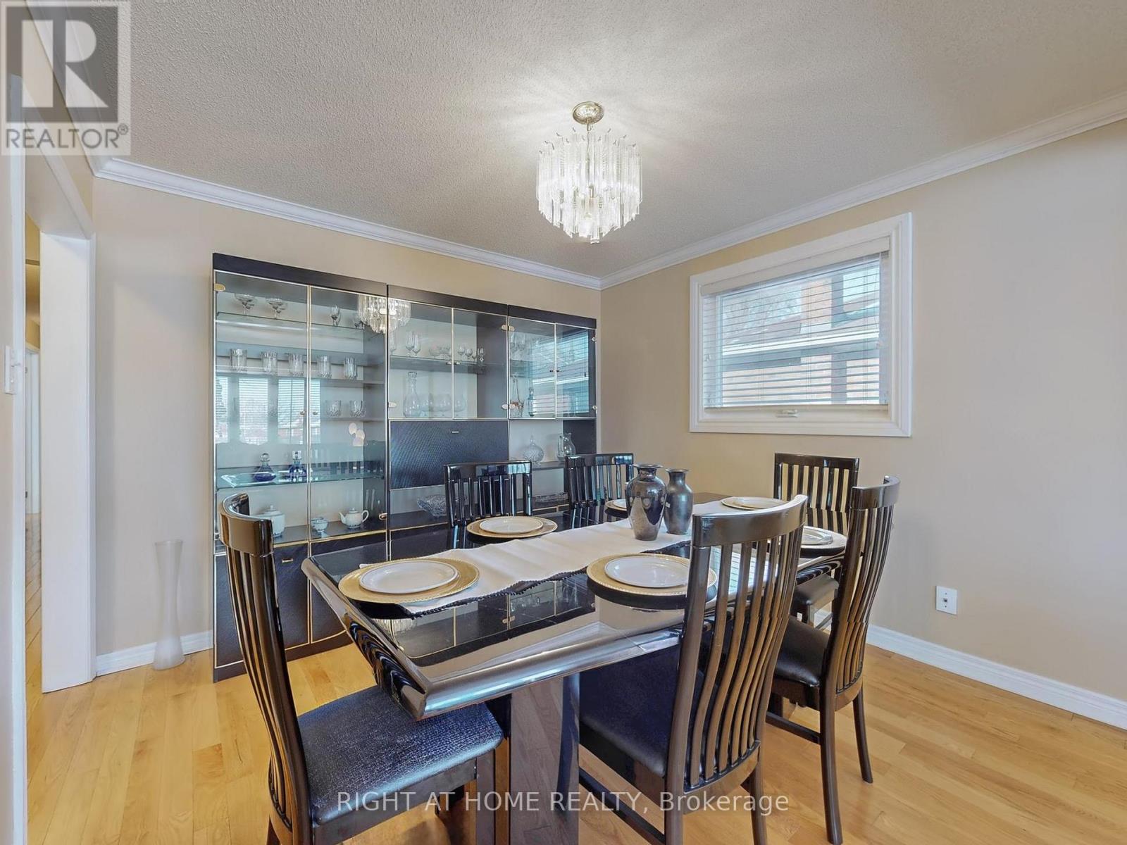 2 Barnes Crescent, Toronto, Ontario M1G 1Z9 - Photo 7 - E12606930