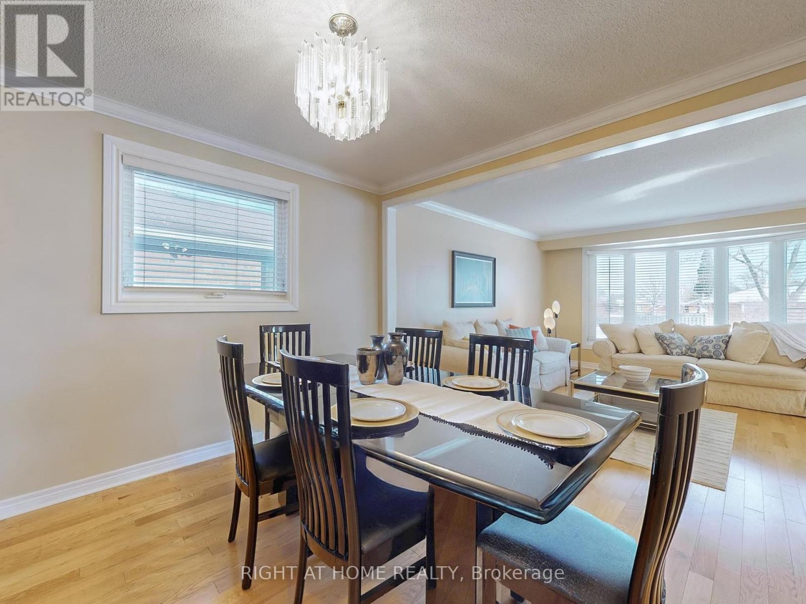 2 Barnes Crescent, Toronto, Ontario M1G 1Z9 - Photo 8 - E12606930