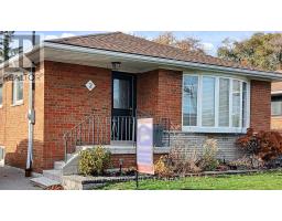 2 BARNES CRESCENT, Toronto, Ontario