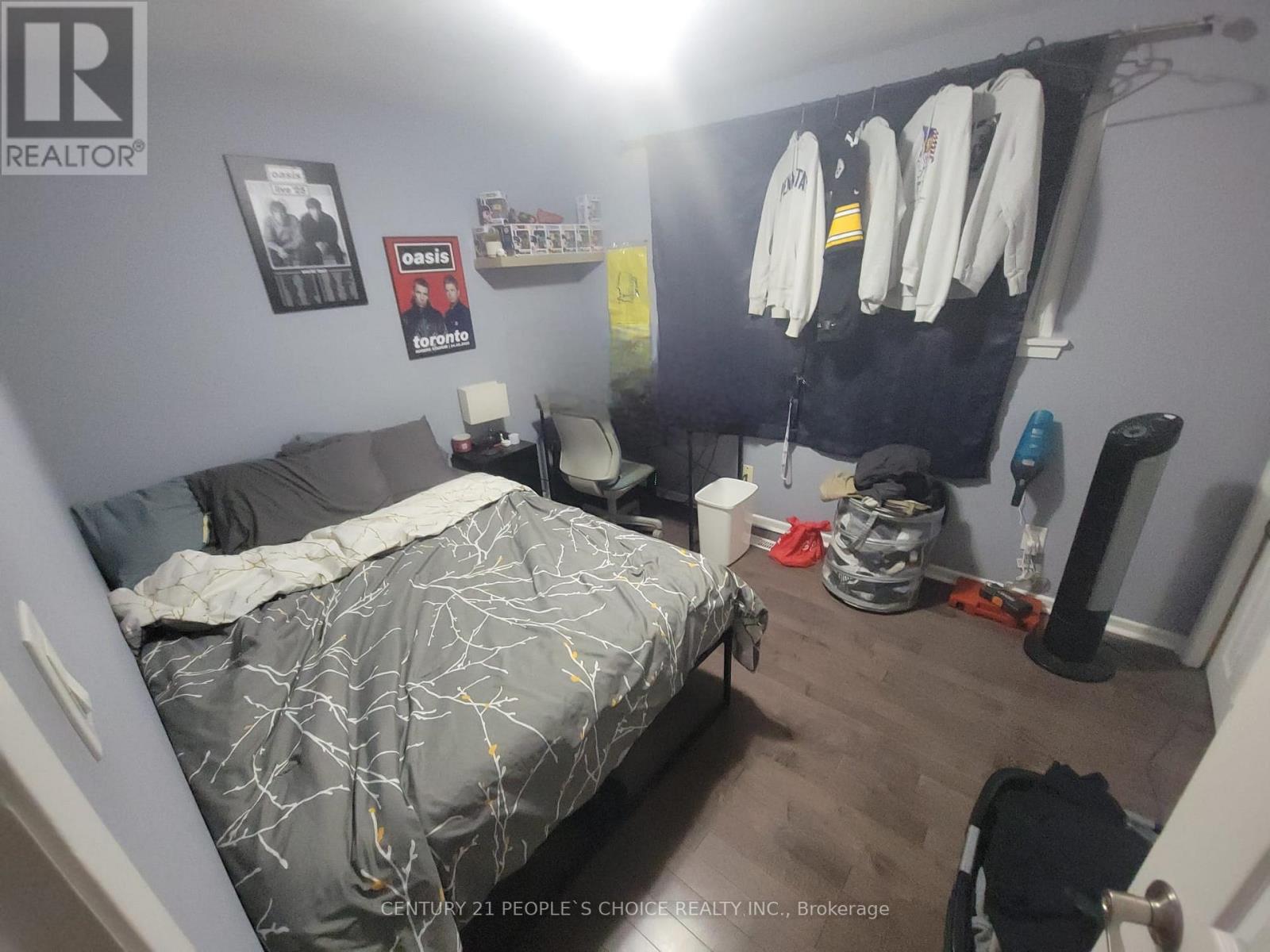 5486 Hixon Avenue, Burlington, Ontario  L7L 3S2 - Photo 11 - W12606940