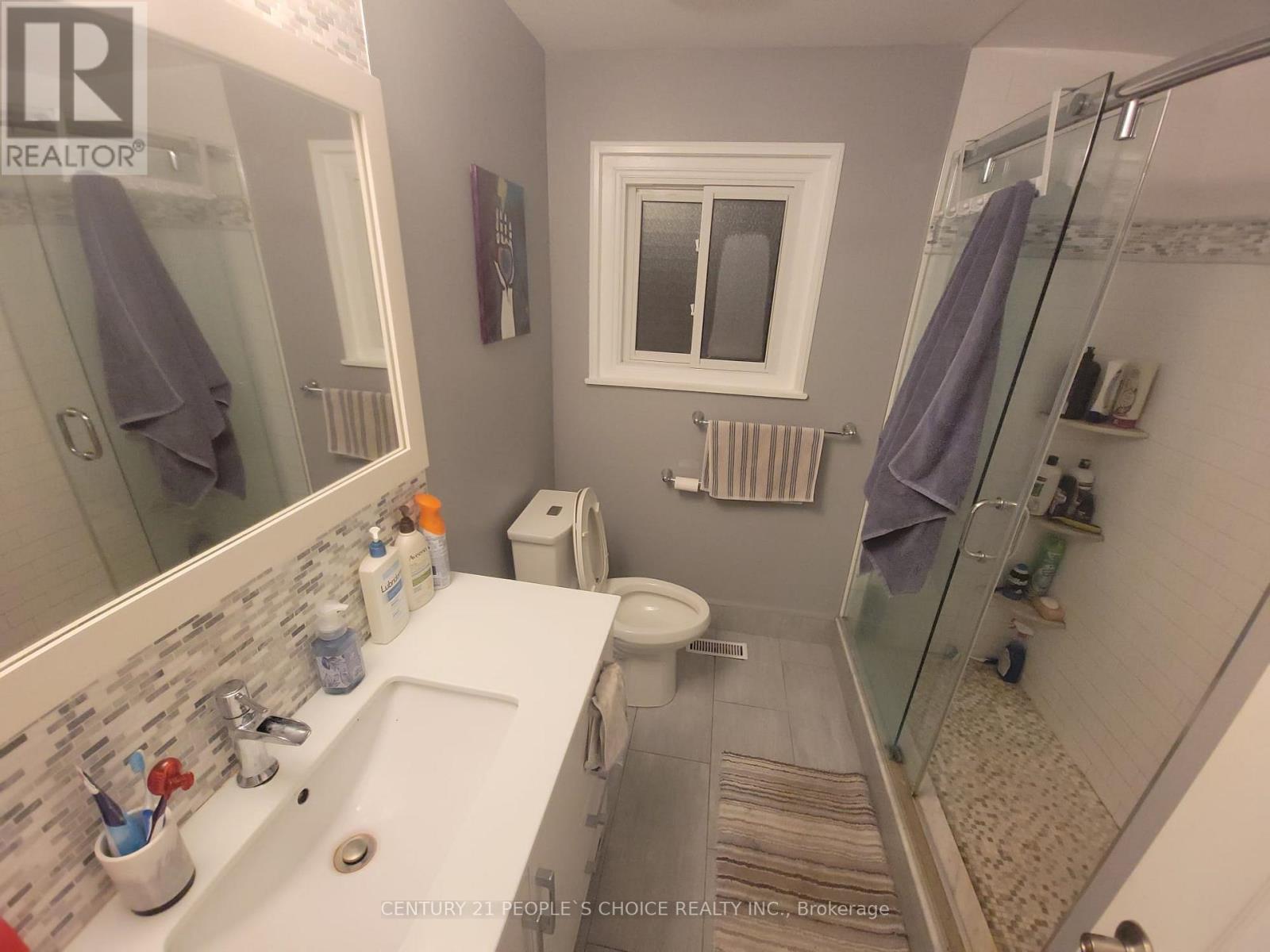 5486 Hixon Avenue, Burlington, Ontario  L7L 3S2 - Photo 12 - W12606940