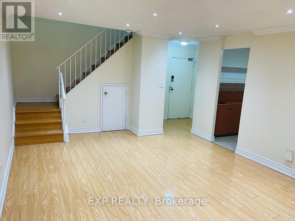 330 - 3025 The Credit Woodlands Road, Mississauga, Ontario L5C 2V3 - Photo 20 - W12606952