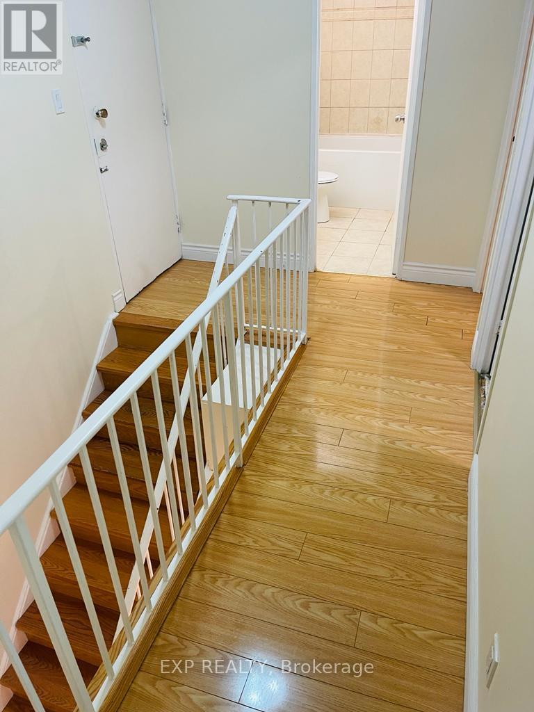 330 - 3025 The Credit Woodlands Road, Mississauga, Ontario L5C 2V3 - Photo 35 - W12606952