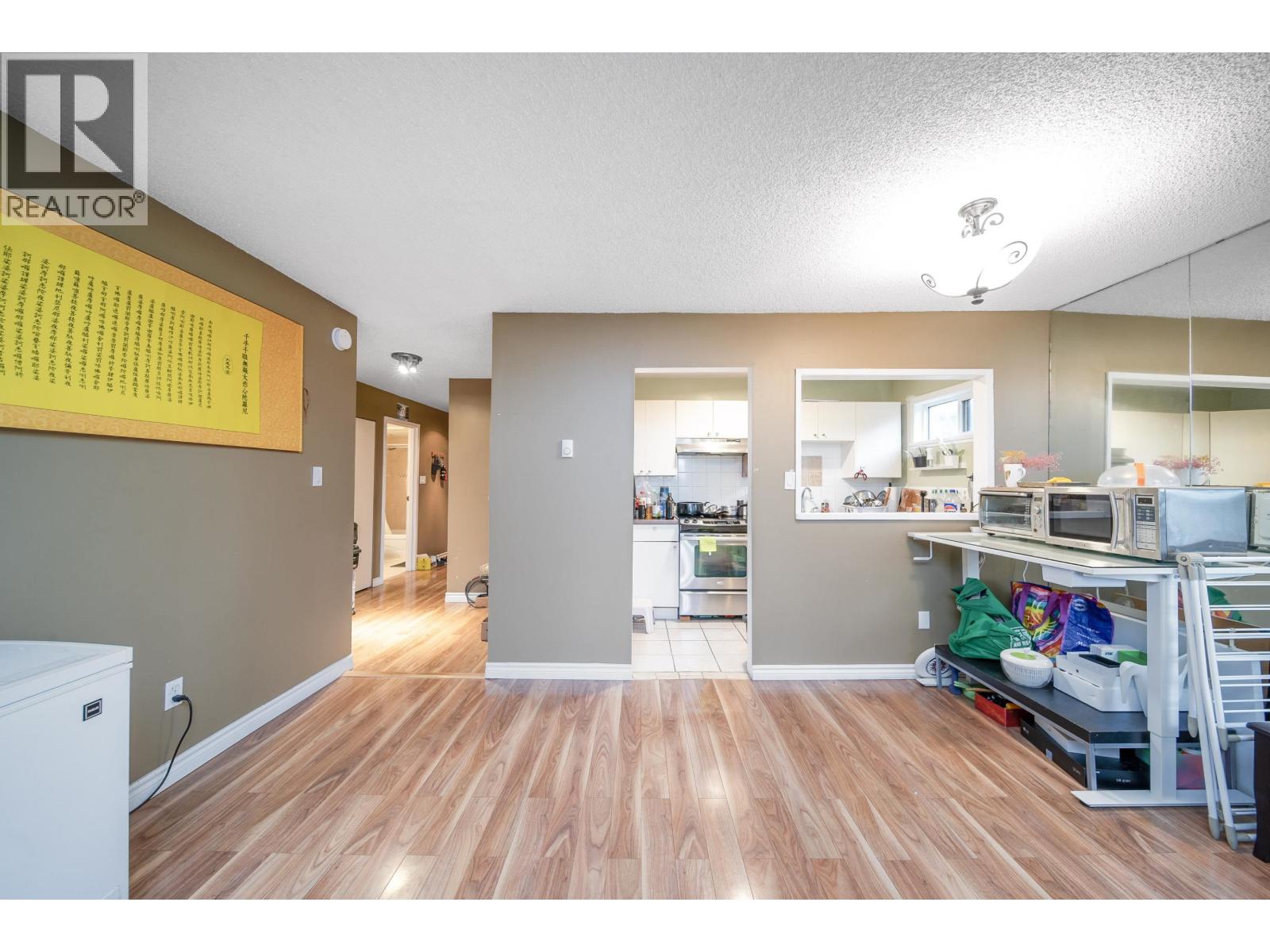 205 215 Mowat Street, New Westminster, British Columbia  V3M 4B1 - Photo 11 - R3072569