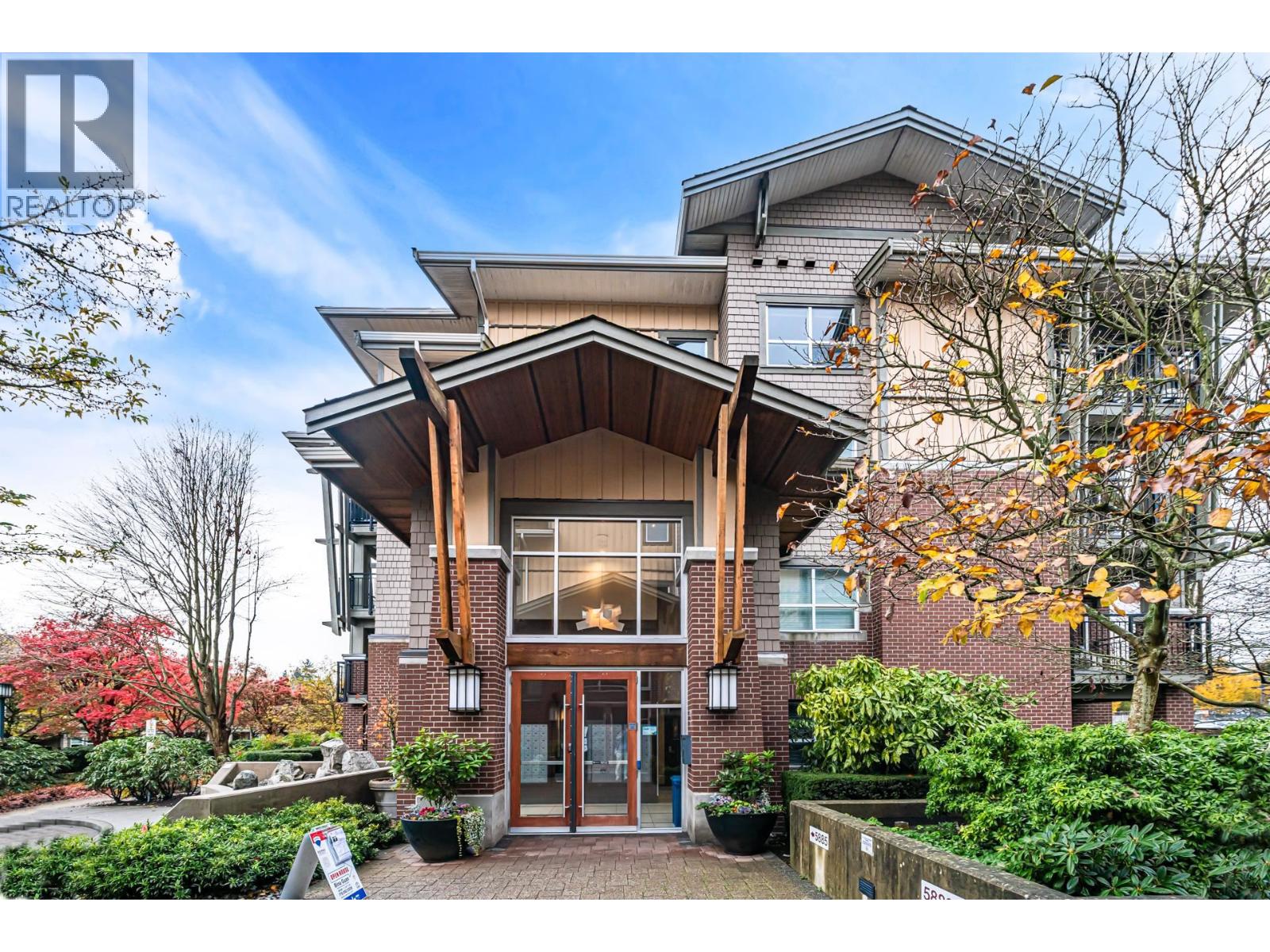 417 5885 IRMIN STREET, Burnaby, British Columbia