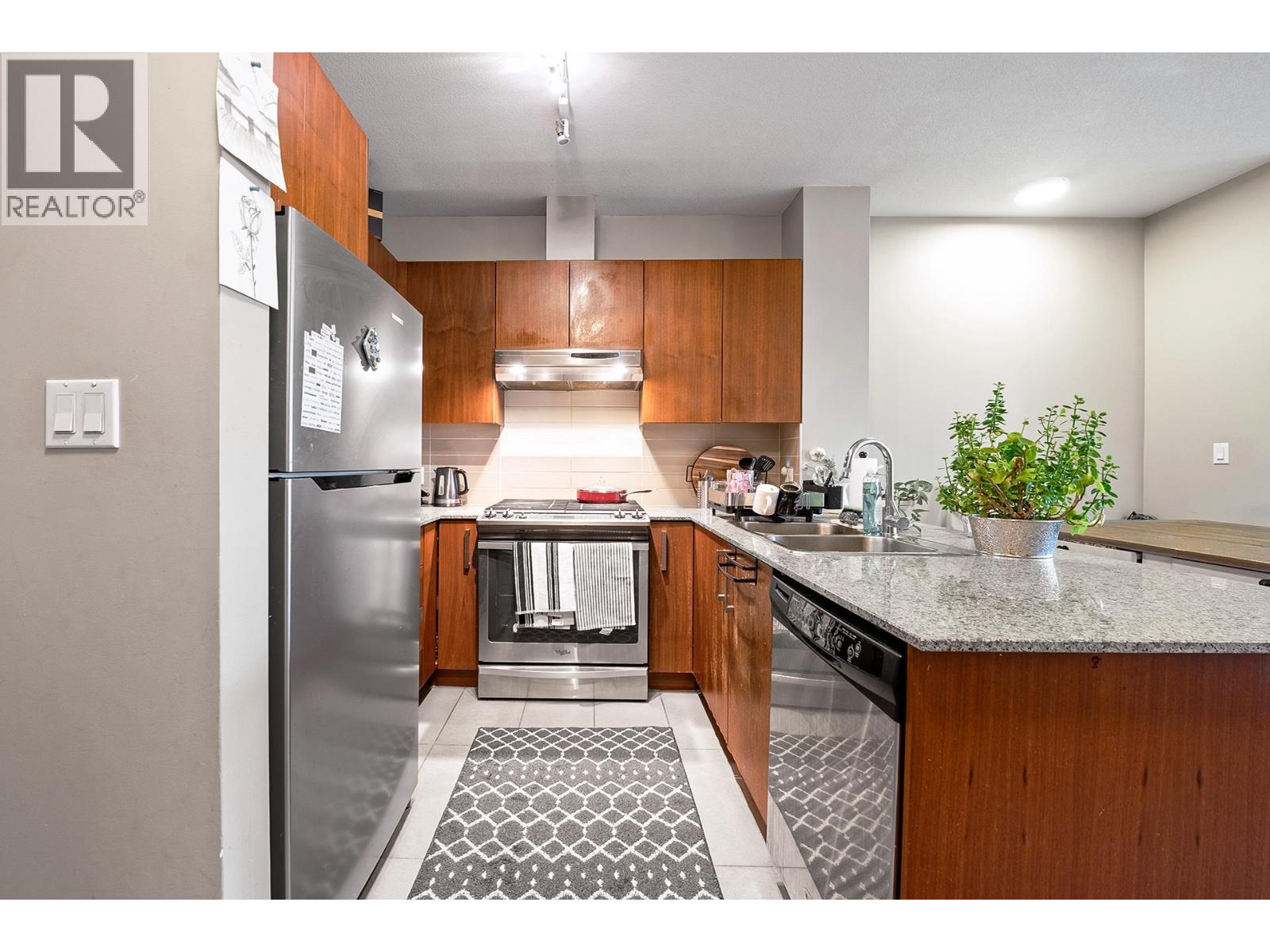 417 5885 Irmin Street, Burnaby, British Columbia V5J 0C2 - Photo 7 - R3053201