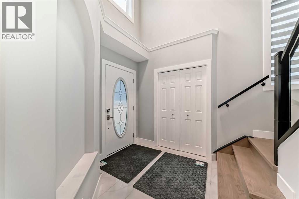 24 Copperfield Manor Se, Calgary, Alberta T2Z 4R7 - Photo 3 - A2267157