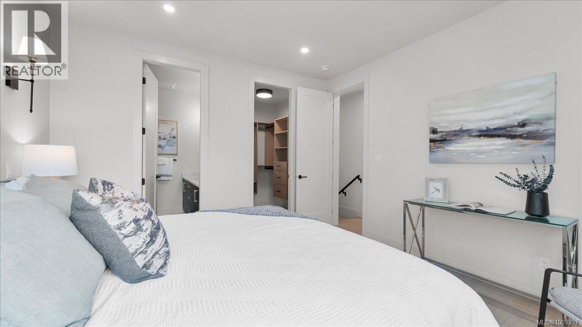 2 588 Whiteside St, Saanich, British Columbia V8Z 1Y6 - Photo 23 - 1009397