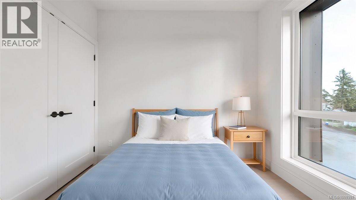 2 588 Whiteside St, Saanich, British Columbia V8Z 1Y6 - Photo 19 - 1009397