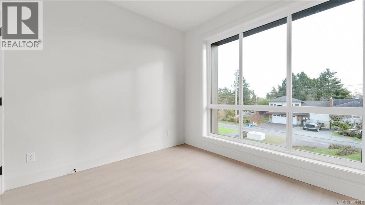 2 588 Whiteside St, Saanich, British Columbia V8Z 1Y6 - Photo 17 - 1009397