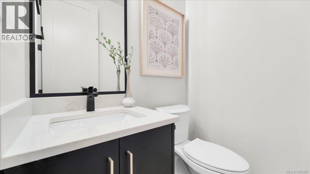 2 588 Whiteside St, Saanich, British Columbia V8Z 1Y6 - Photo 14 - 1009397