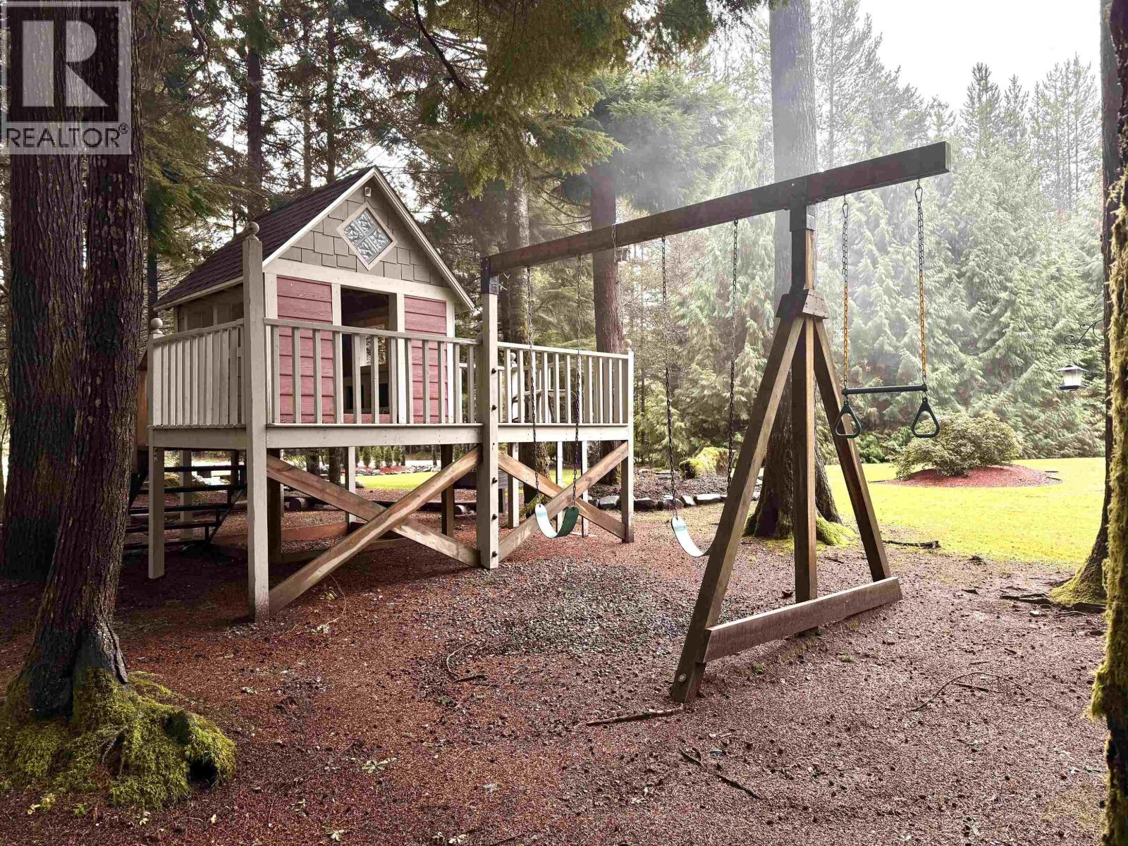 94 Coho Avenue, Kitimat, British Columbia  V8C 2K6 - Photo 3 - R3072559