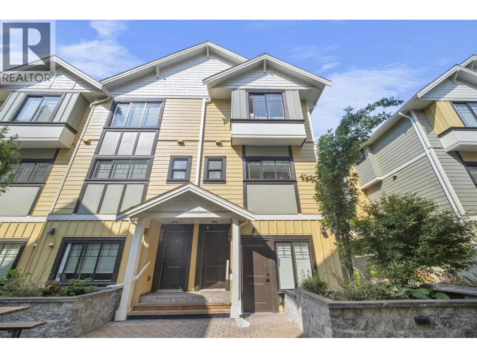 205 80 ELGIN STREET, Port Moody, British Columbia