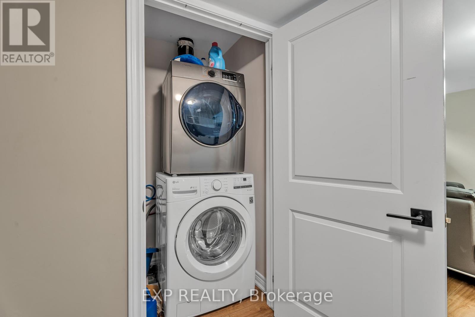 1206 Hansler Road, Thorold, Ontario  L2V 0G2 - Photo 35 - X12521758