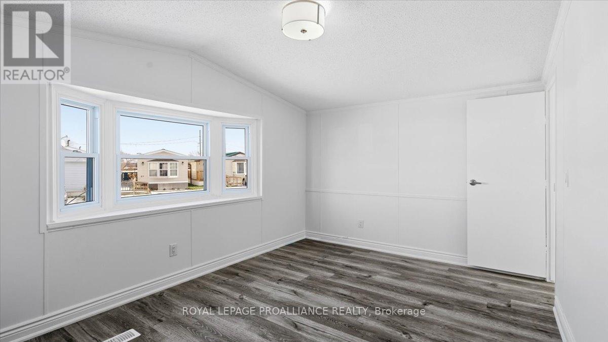 21 - 311 Dundas Street E, Quinte West, Ontario  K8V 1M1 - Photo 26 - X12606246