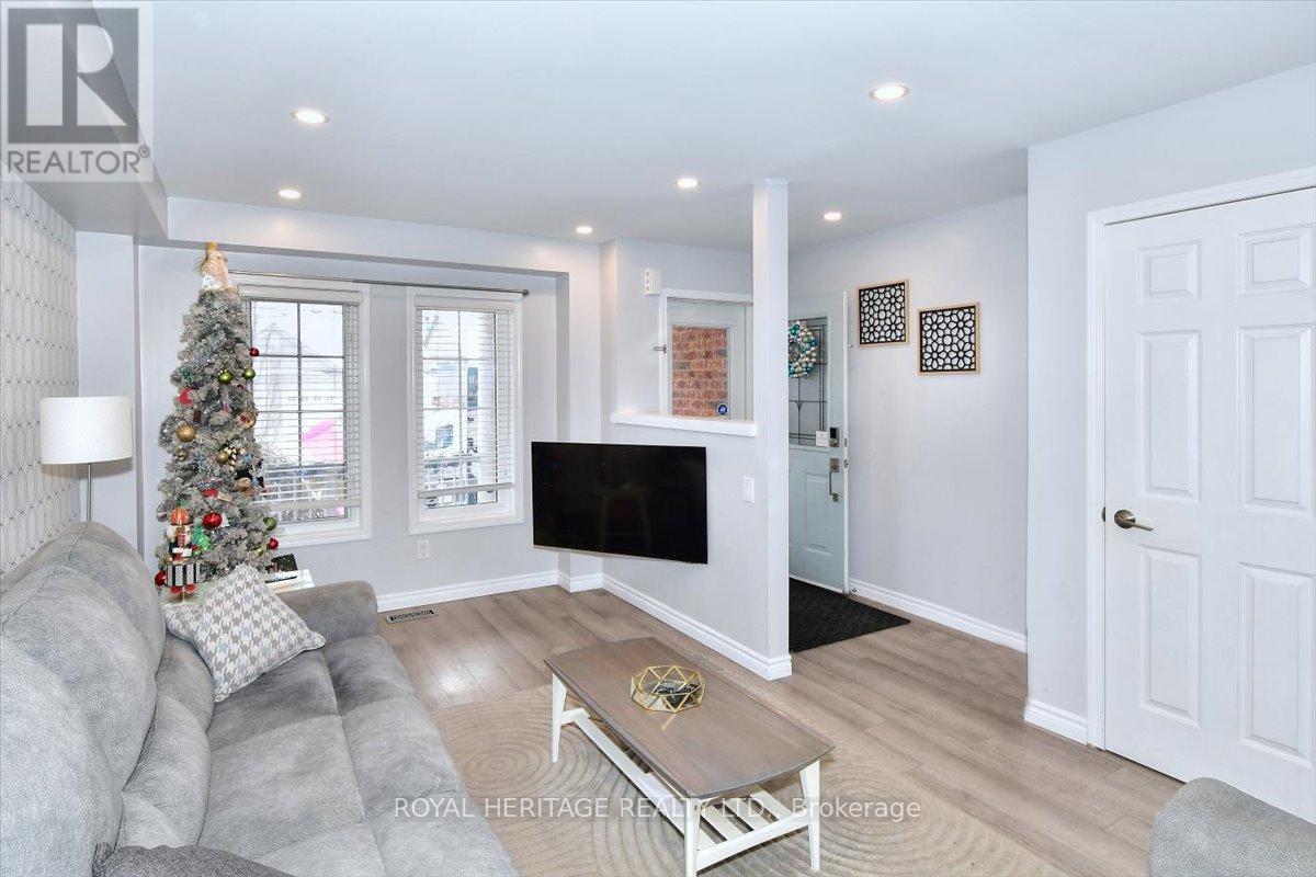 542 Garbutt Terrace, Peterborough, Ontario  K9H 7S8 - Photo 7 - X12606996