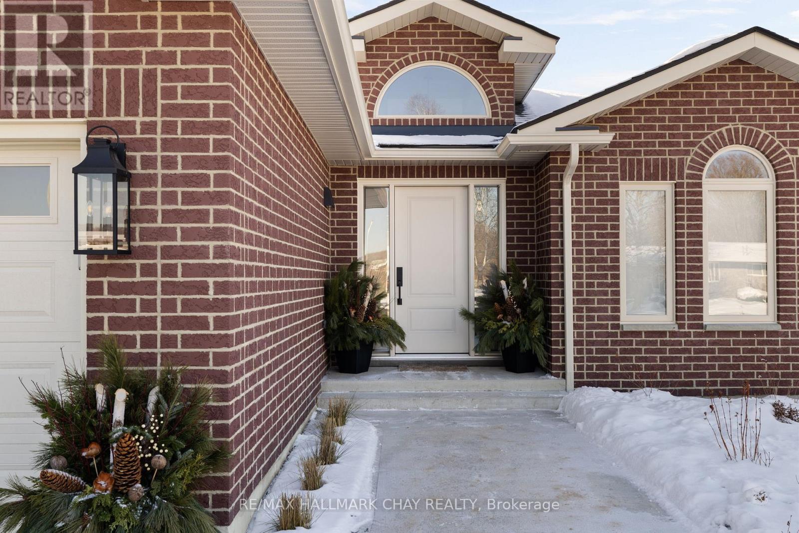 930 Marshall Road, Tiny, Ontario  L0K 2E1 - Photo 4 - S12581404