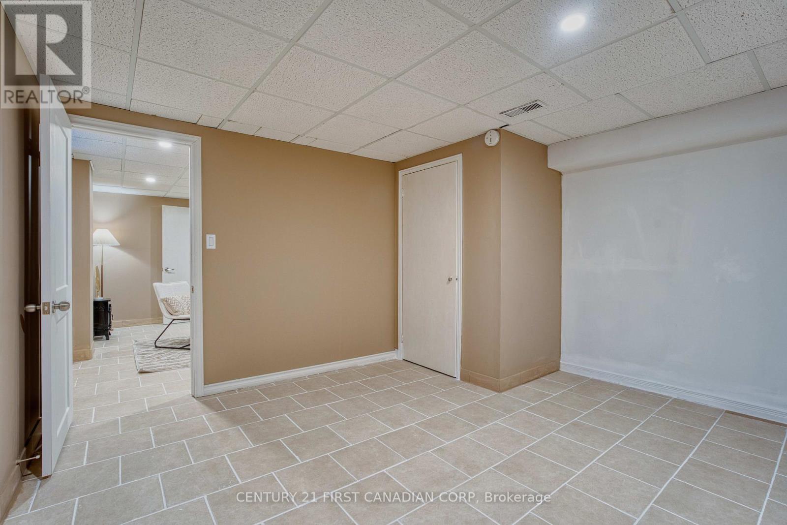 756 Cheapside Street, London East, Ontario  N5Y 3Y7 - Photo 32 - X12606968