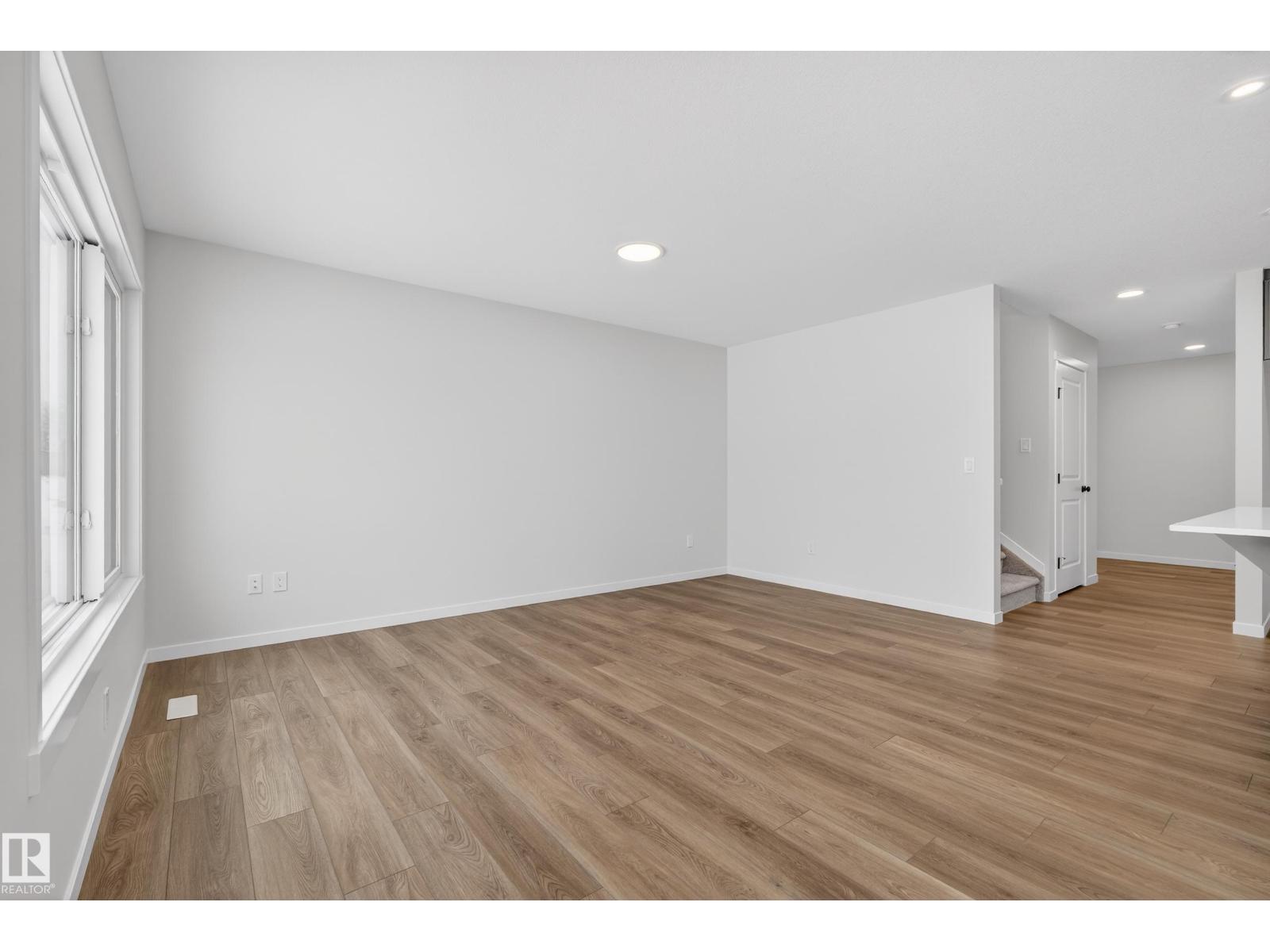 93 Rosewood Wy, St. Albert, Alberta  T8N 8B3 - Photo 15 - E4467599