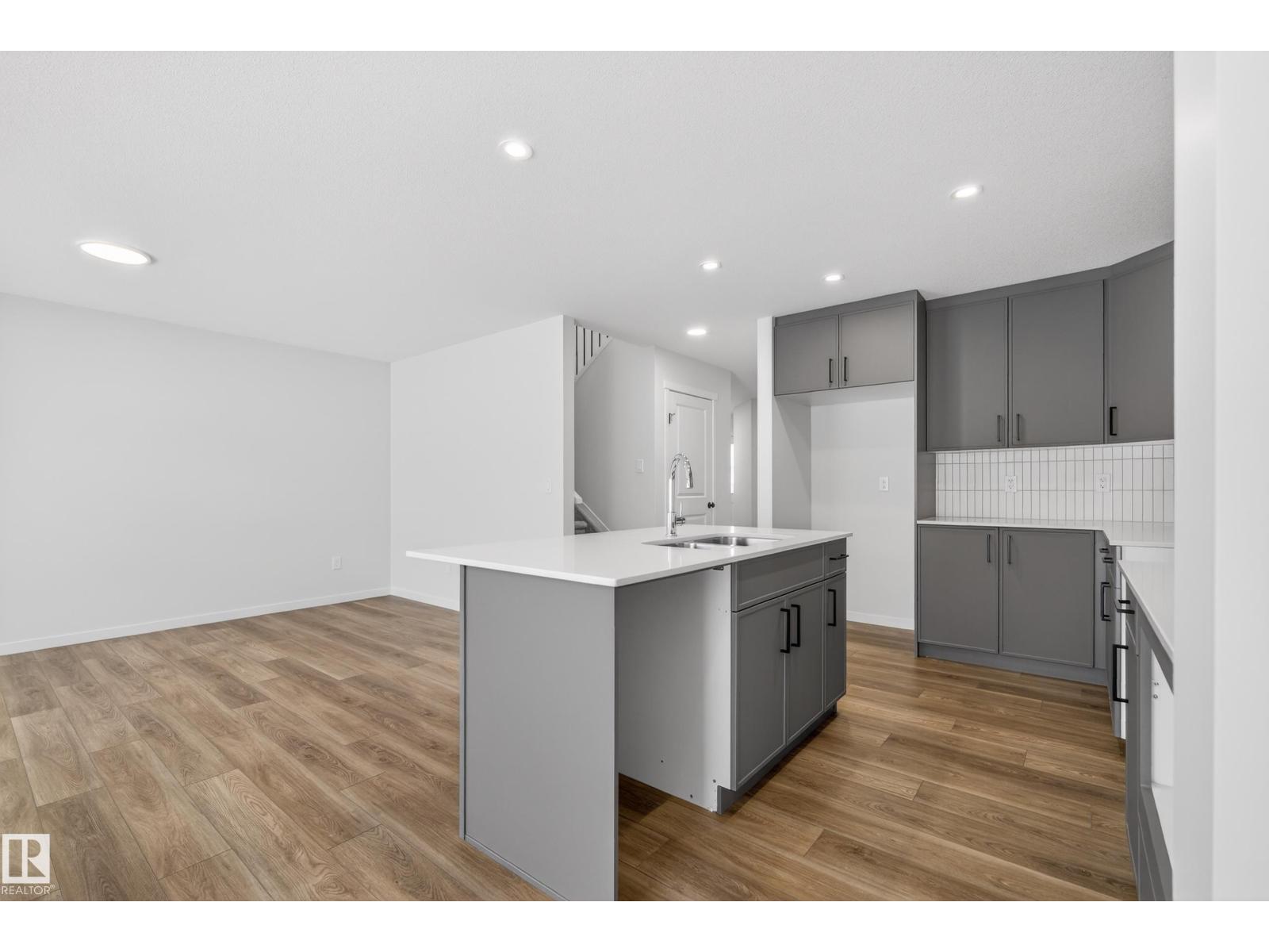 93 Rosewood Wy, St. Albert, Alberta  T8N 8B3 - Photo 5 - E4467599