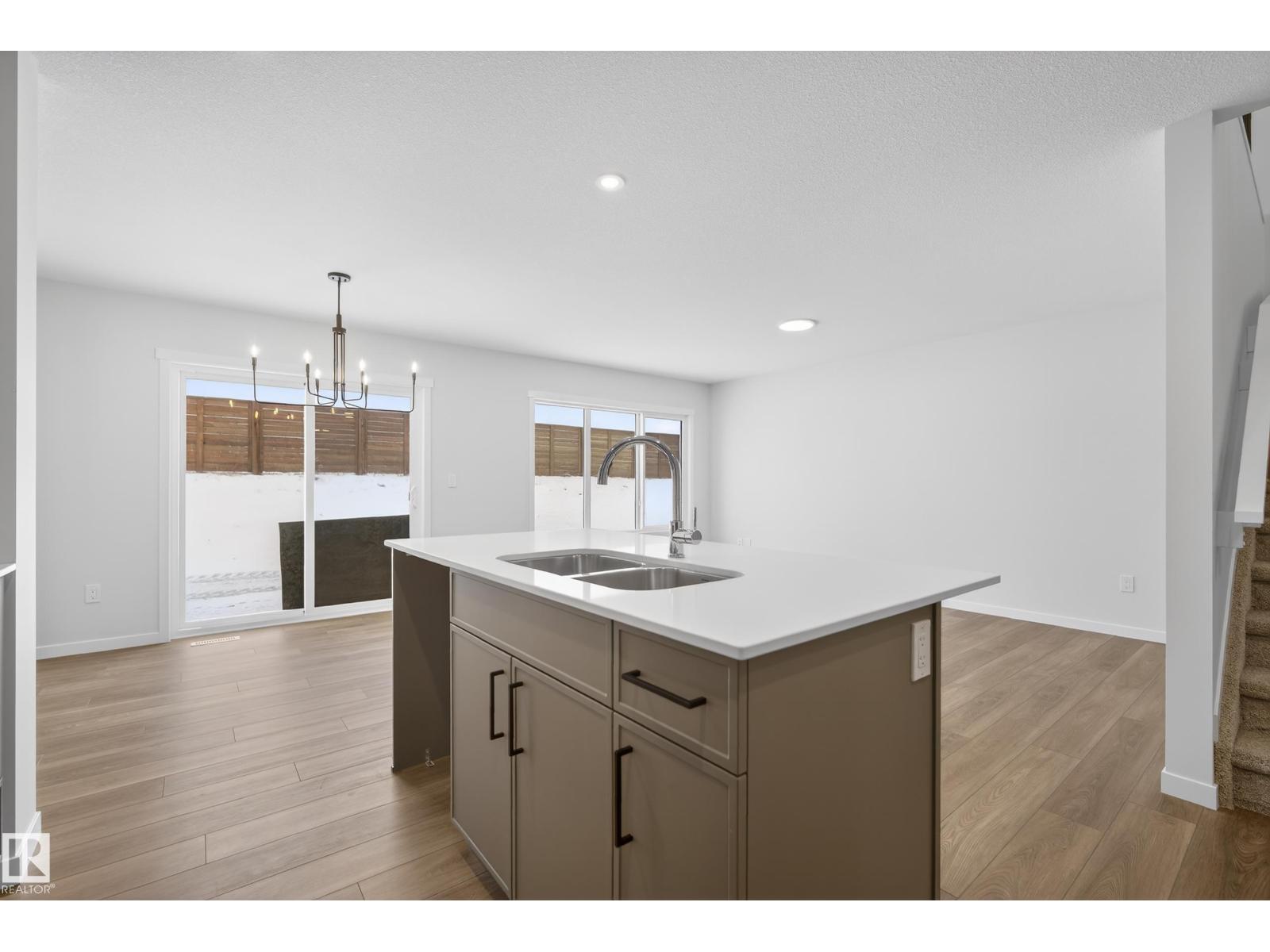 93 Rosewood Wy, St. Albert, Alberta  T8N 8B3 - Photo 8 - E4467599