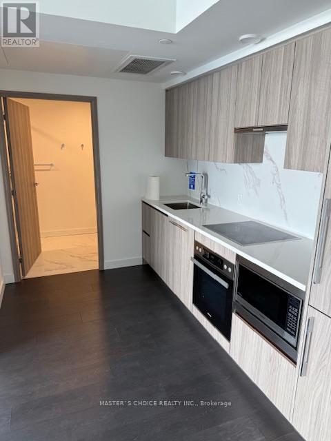 4607 - 1 Concord Cityplace Way, Toronto, Ontario  M5V 0X3 - Photo 7 - C12606972