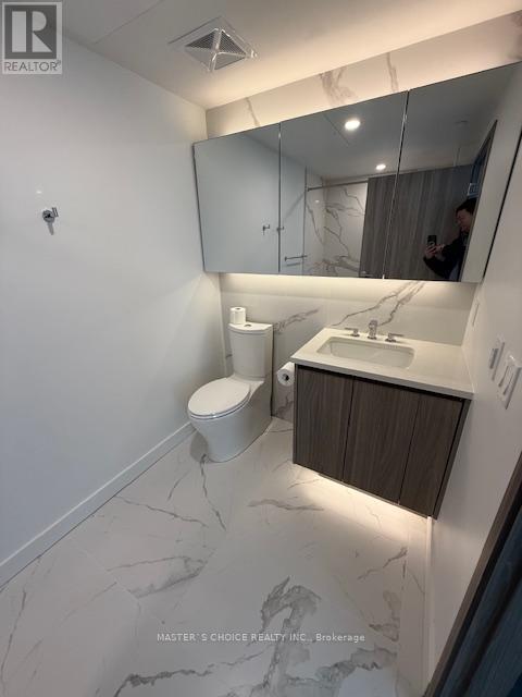 4607 - 1 Concord Cityplace Way, Toronto, Ontario  M5V 0X3 - Photo 8 - C12606972