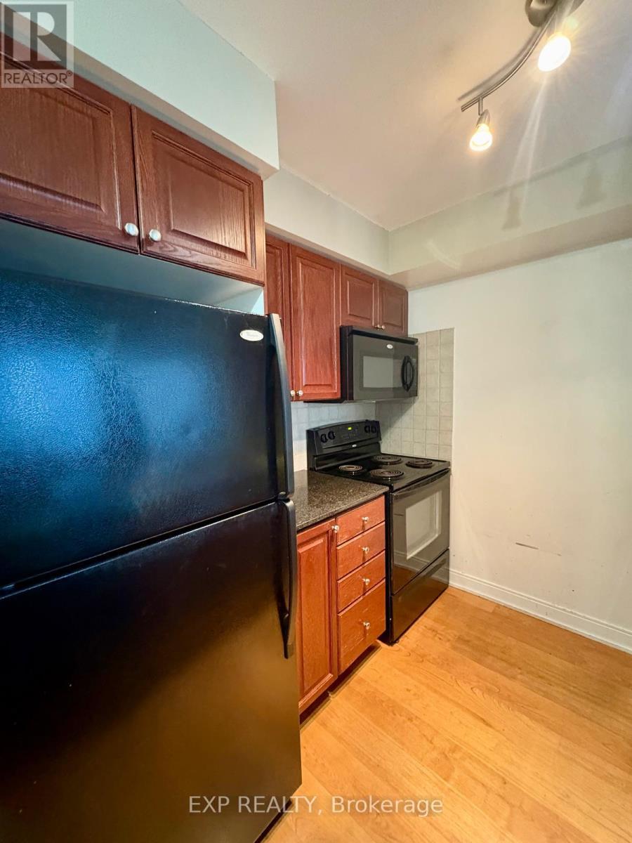 732 - 35 Viking Lane, Toronto, Ontario  M9B 0A2 - Photo 6 - W12606958