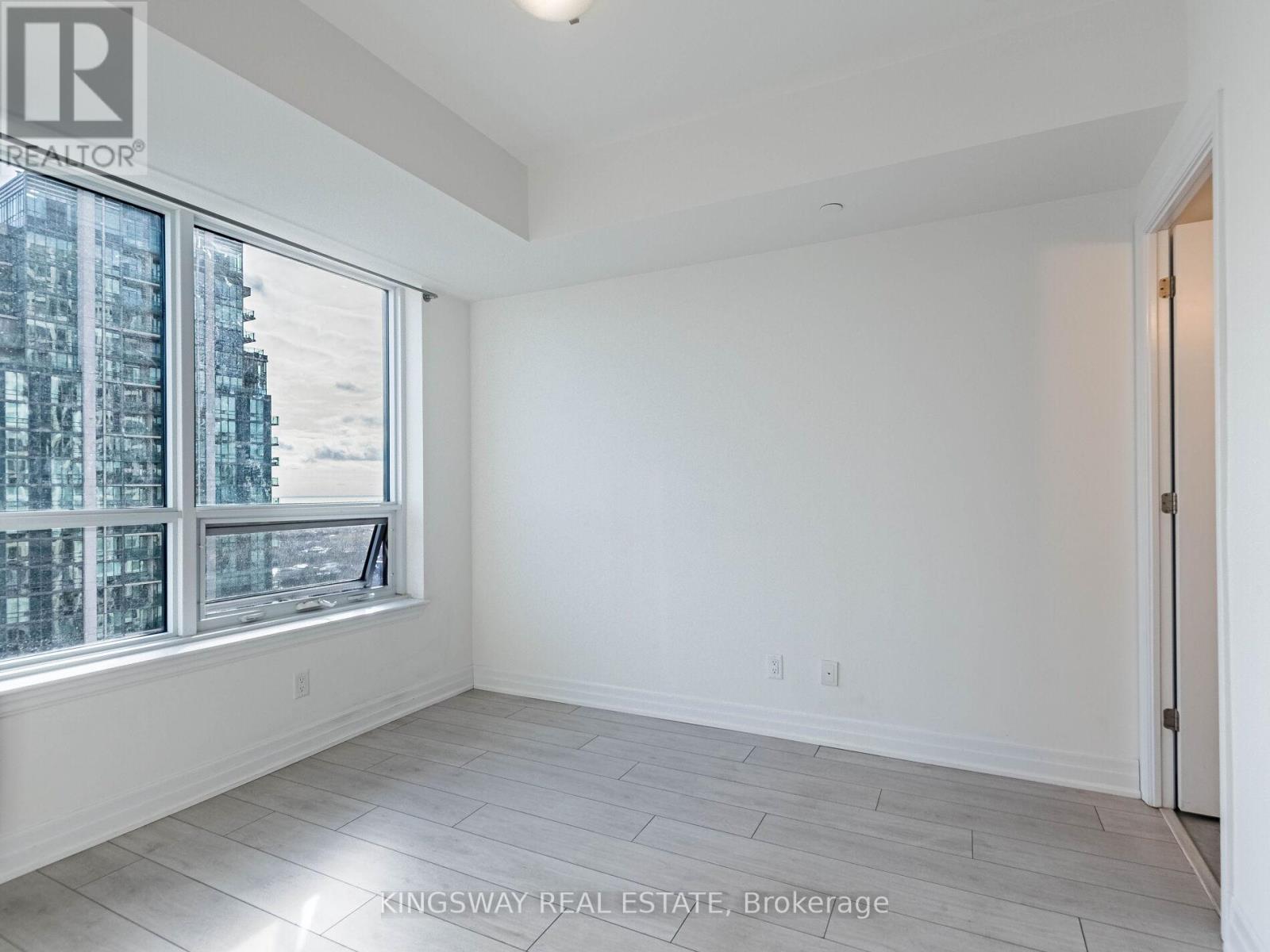 2105 - 30 Elm Drive, Mississauga, Ontario  L5B 0N3 - Photo 20 - W12606976